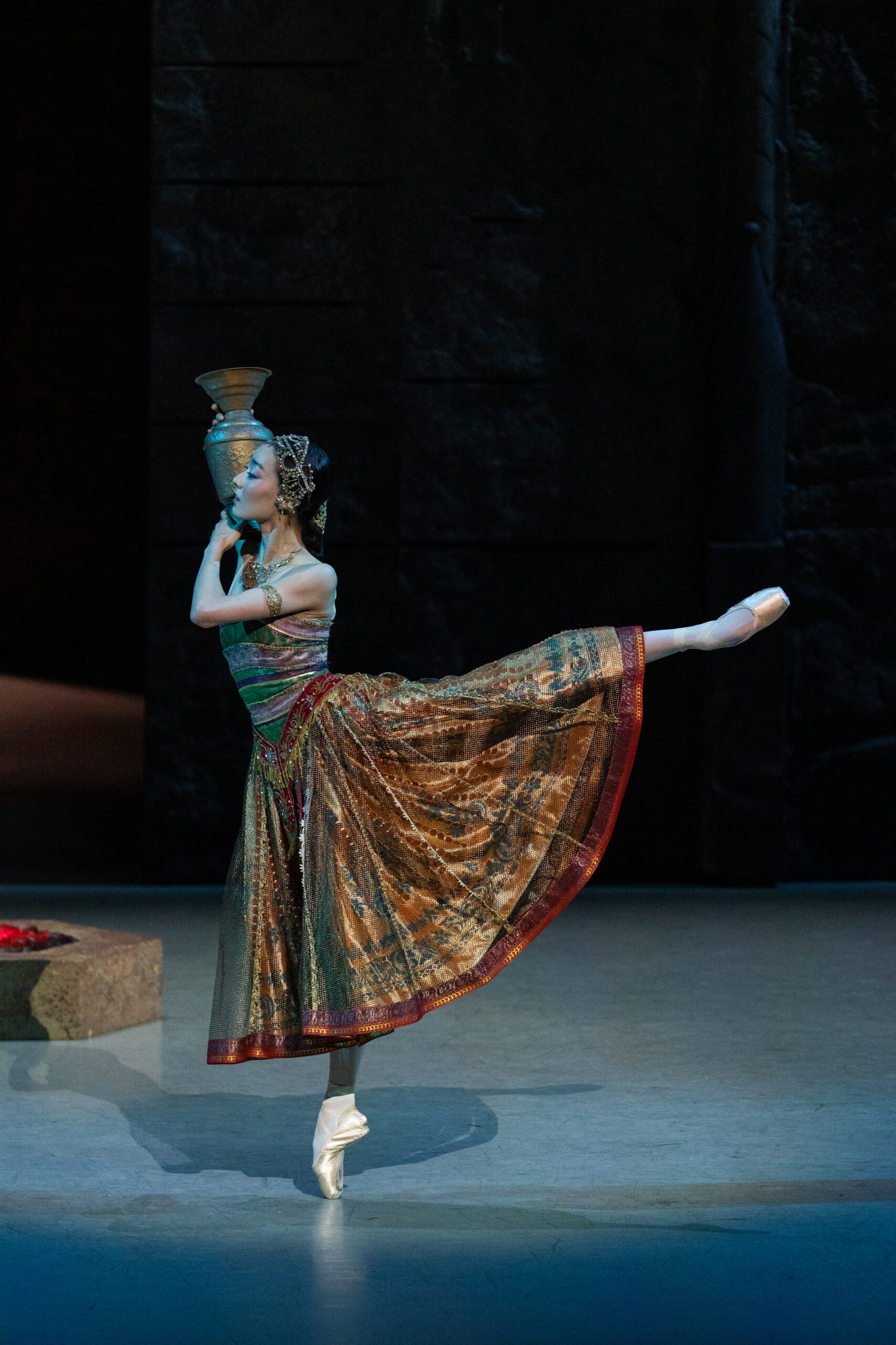 Is Magnificence enough? La Bayadère at Paris Opera Ballet